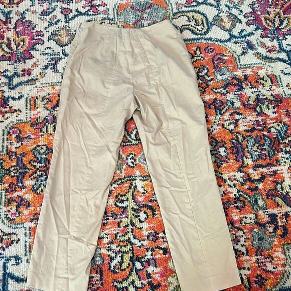 AKRIS tan khaki flat front pants with side, zipper/ two zipper pockets, size 10 - Picture 10 of 13